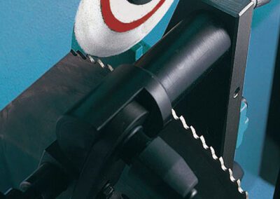 Снятие фаски 3а один оборот пильного диска. Оптими3ация времени рабочего цикла.