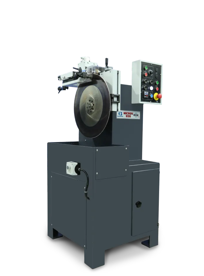 Affilatrice automatica con controllo PLC per l’esecuzione del rompitruciolo su seghe circolari in HSS ed a settori riportati
