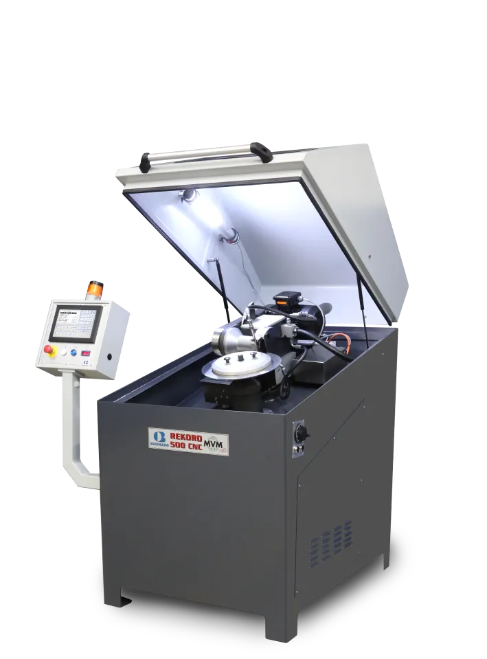 Affilatrice a comando numerico per l’affilatura di seghe circolari in HSS, a frizione, e metallo duro integrale